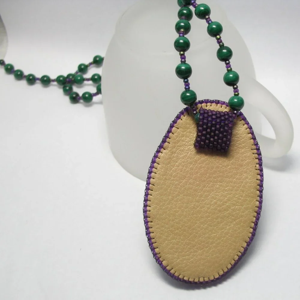 Ooak Artisan Cabochon and Malachite necklace